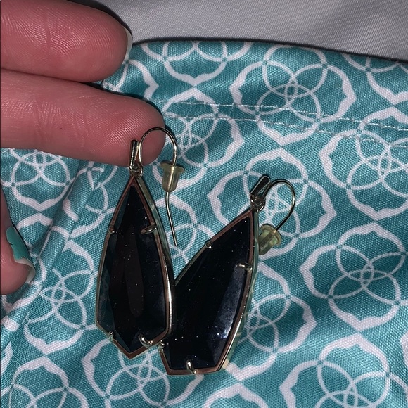 Kendra Scott - Picture 3 of 3